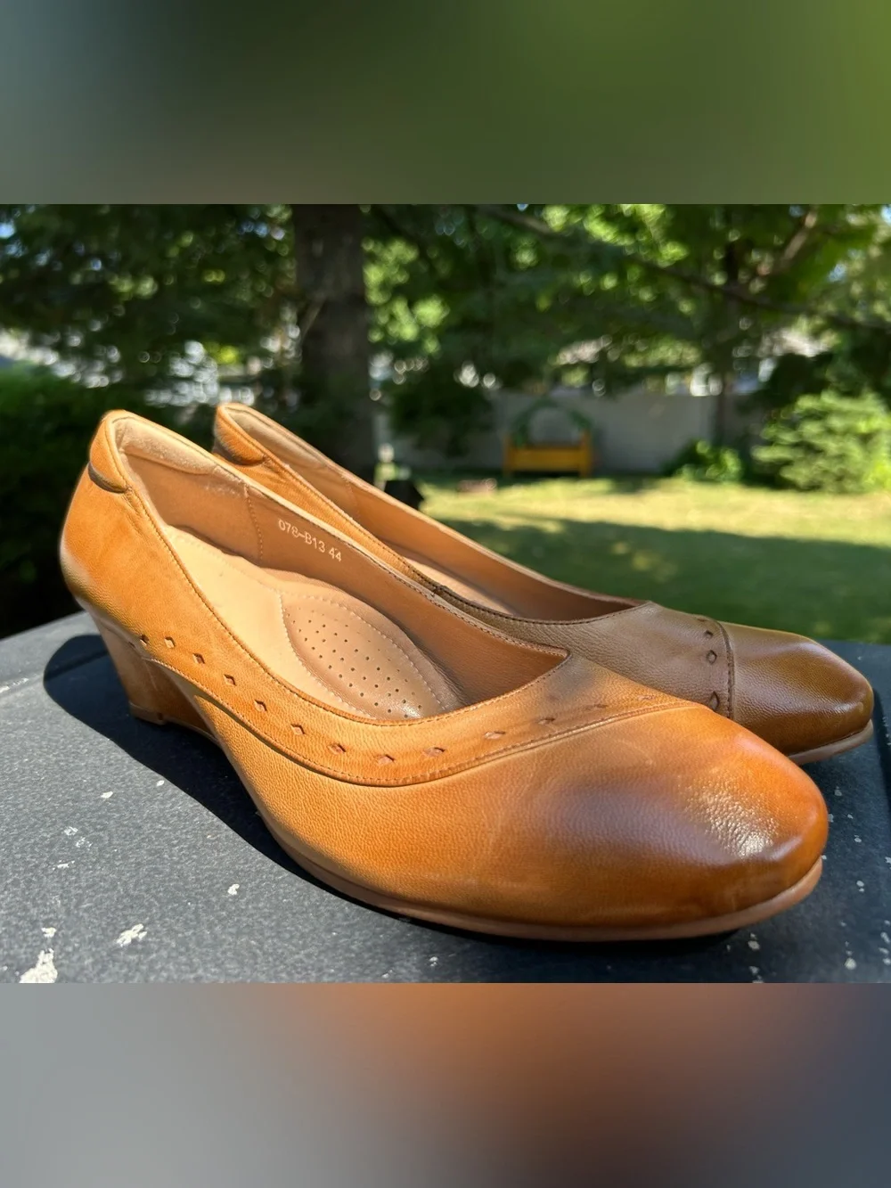 Mona Flying Shoes Wedge Heel Mid Leather Cognac Brown Round Toe Size 11 NWT